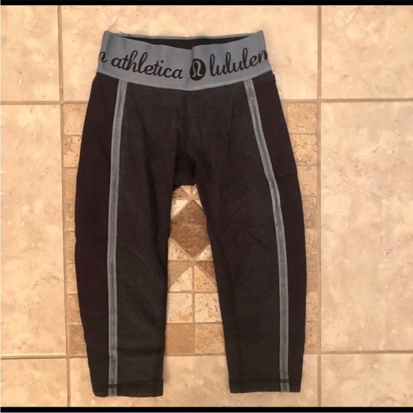 Lululemon naval blue denim inner essence crop practice cotton legging logo waist - Picture 2 of 7